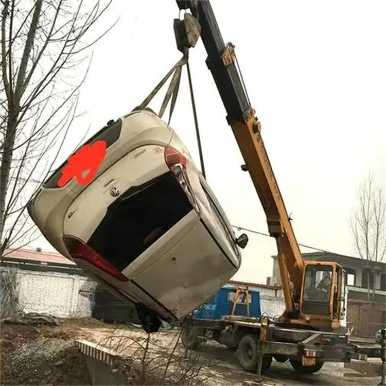 保定莲池随时待命，吊车24小时道路救援服务全解析