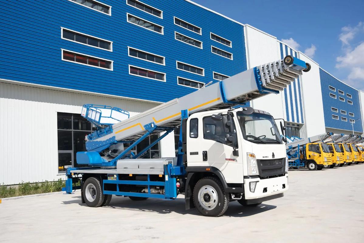 保定莲池出租云梯车高空作业车 建筑垃圾搬运